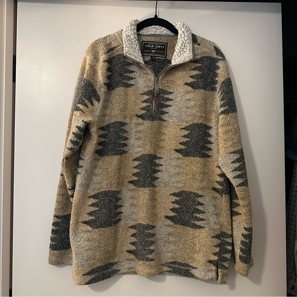 True Grit Pattern Pullover Size Medium - image 1